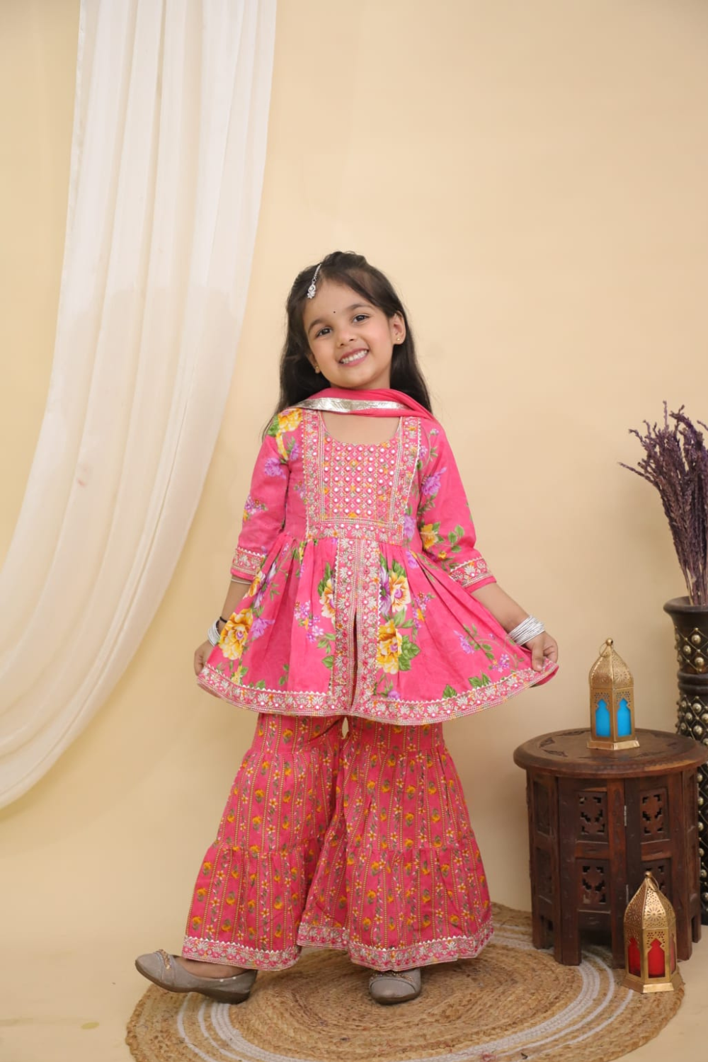 SHORT PEPLUM SHARARA WITH EMBROIDERY NECK