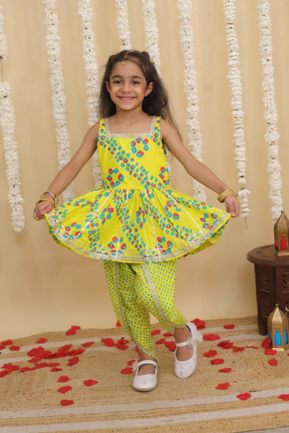 SLEEVELESS PEPLUM TOP WITH DHOTI